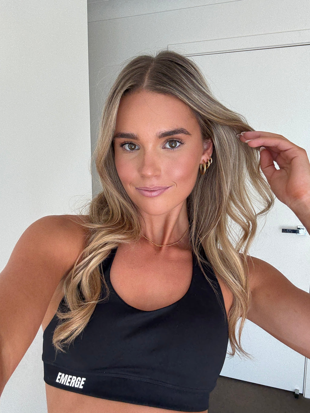 Elevate Halter Crop- Black