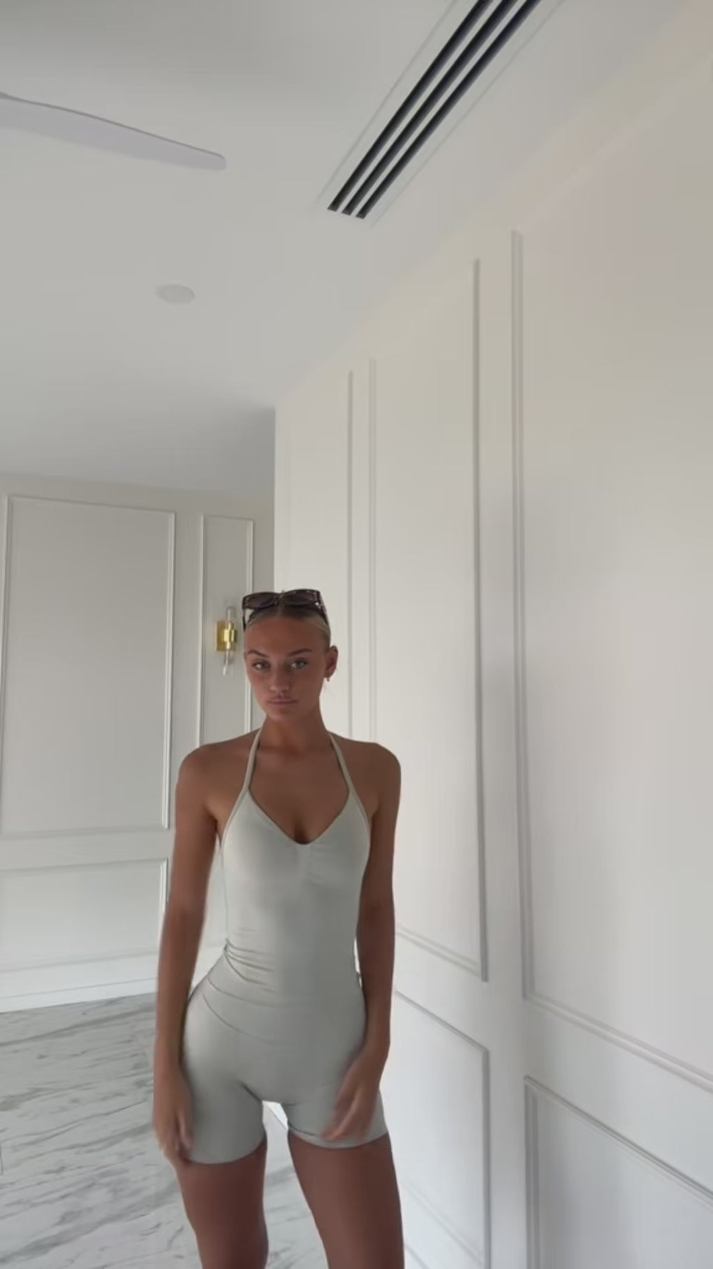 Sculpt Singlet- Latte